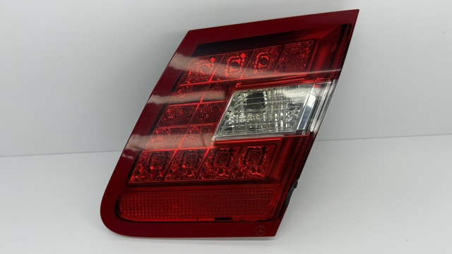 Фара задня права внутрішня A2129060258 MERCEDES