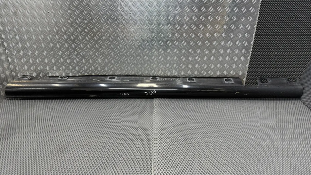 Накладка зовнішня (молдинг) порога, лівий A2216900940 MERCEDES