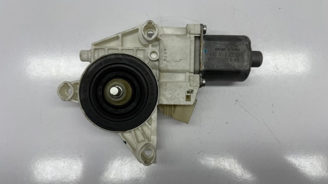 Привід ліфта задній A2518200108 MERCEDES