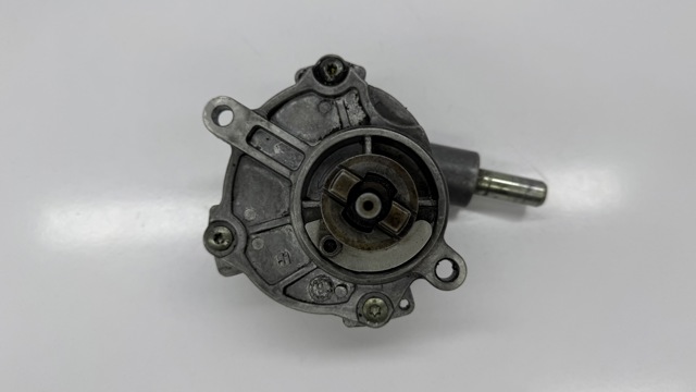 Насос вакуумний A6112300265 MERCEDES