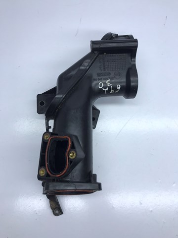 Патрубок дросельний A6420901037 MERCEDES