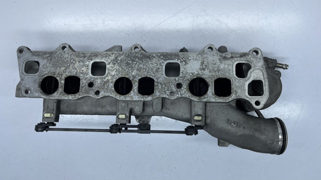 Колектор впускний, правий A6420907737 MERCEDES