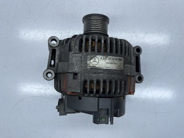 Авто генератор A6421540402 MERCEDES