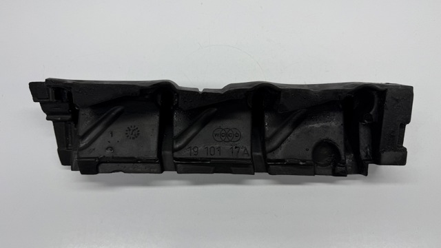 Кришка двигуна декоративна A6460161524 MERCEDES