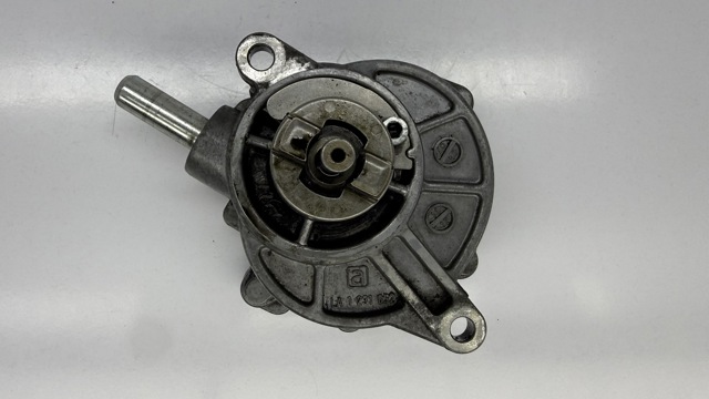 Насос вакуумний A6462300165 MERCEDES