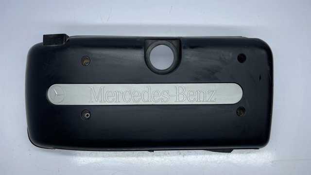 Кришка двигуна декоративна A6470100067 MERCEDES
