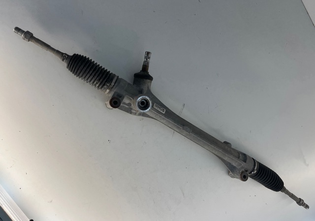Рейковий рульовий механізм 4551048080 TOYOTA