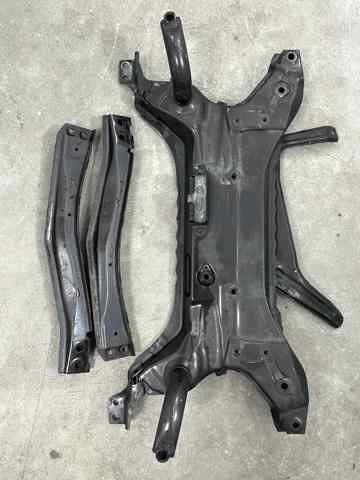 Передня балка 4000A410 MITSUBISHI