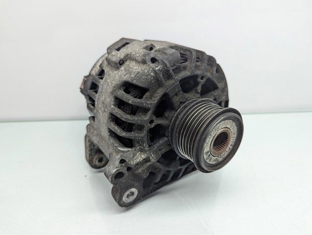 Авто генератор 038903023S VAG