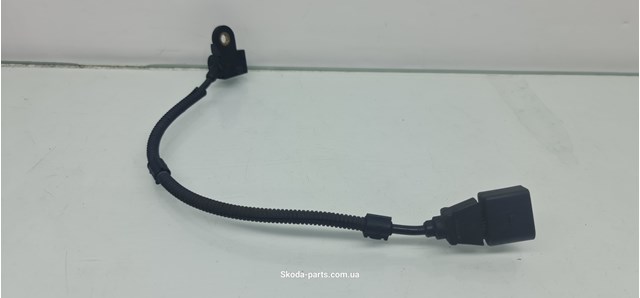 Датчик частоти обертання розподілвалу 03G957147B VAG