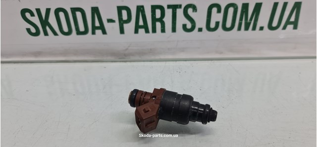 Форсунка дизельна в зборі, розпилювач + тримач 047906031 VAG