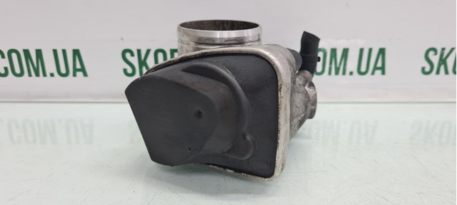 Заслінка повітряна 06A133062AB VAG