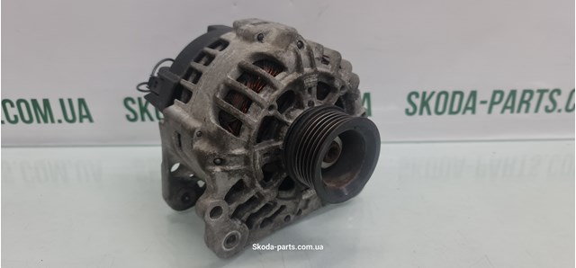 Авто генератор 06A903026CX VAG
