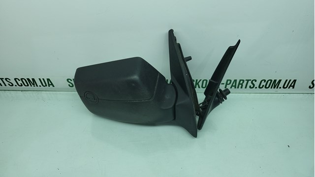 Праве бокове дзеркало 115792014 VAG