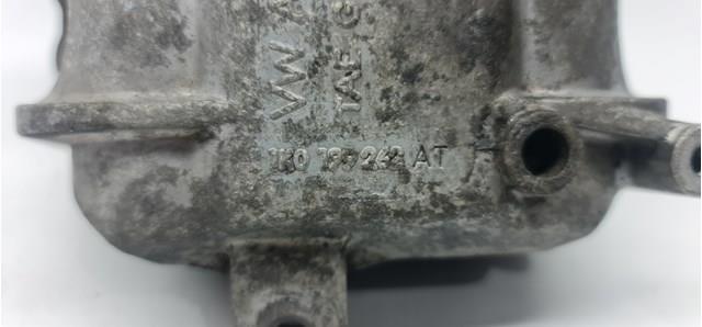 Права подушка двигуна 1K0199262AT VAG