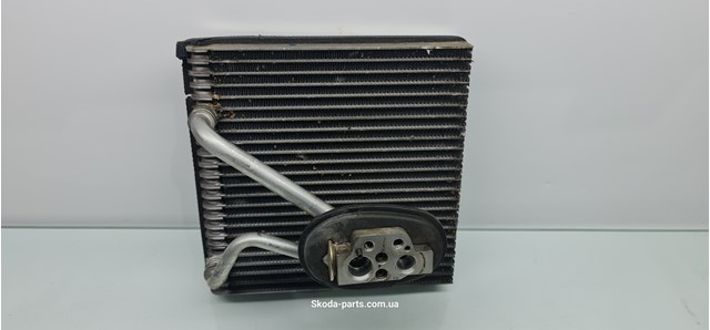 Радіатор кондиціонера салонний, випарник Volkswagen Tiguan 1