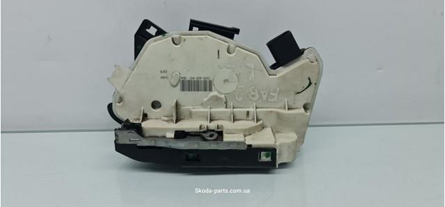 Замок задніх дверей, лівих 1S4839015C VAG