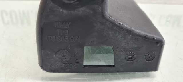 Повітроприймач 1T0805971 VAG