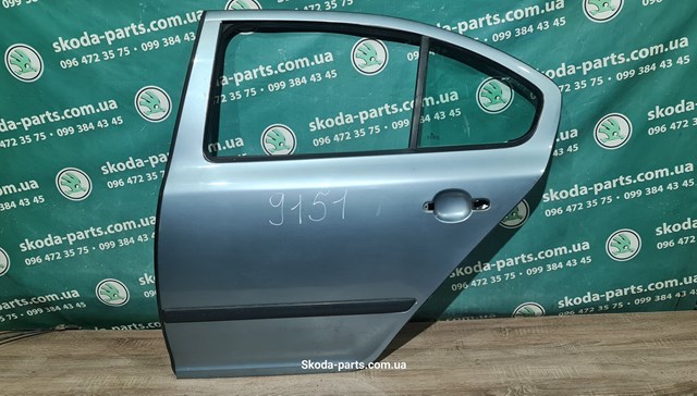 Двері задні, ліві Skoda Octavia 2 A5