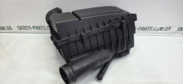 Коробка фільтра 3C0129607AB VAG