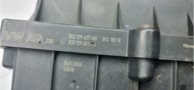 Корпус повітряного фільтра 3C0129607AB VAG