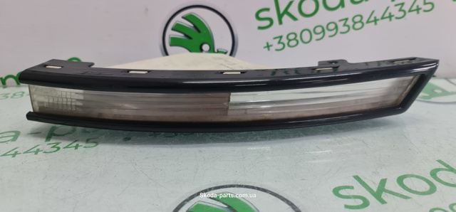 Покажчик повороту лівий 3C0953041L VAG
