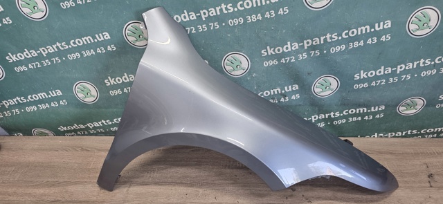 Переднє праве крило 3T0821022 VAG