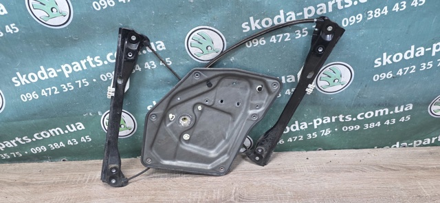 Механізм склопідіймача дверей передніх, правих Skoda SuperB II