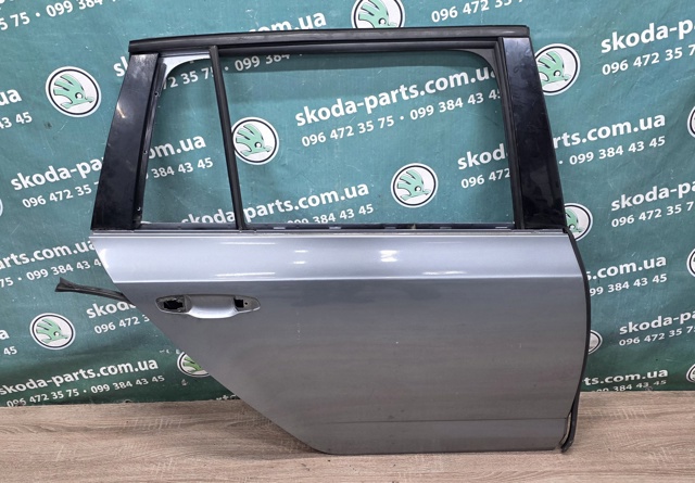 Двері задні в зборі Skoda Octavia 3 A7