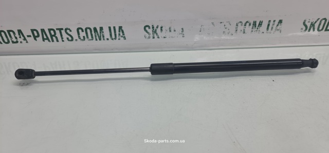 Стійка задніх дверей 5J6827550B VAG