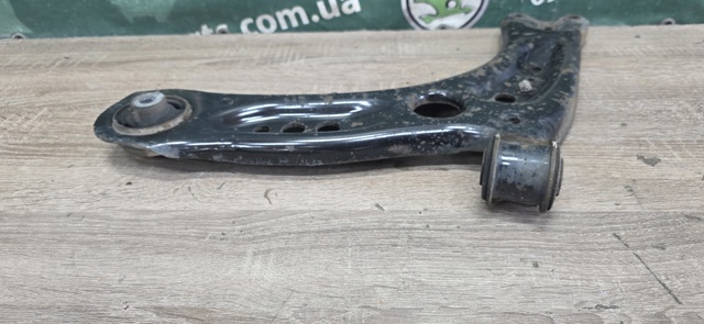 Поперечний важіль 5Q0407151P VAG