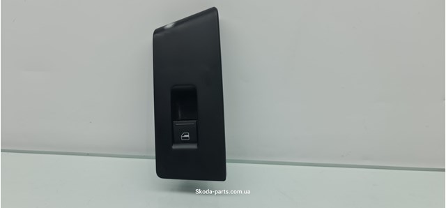 Кнопка вмикання двигуна склопідіймача передня права 7L6959855B VAG