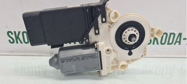 9776105404301 VAG
