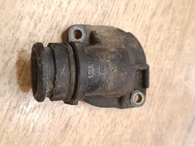 Термостат в зборі Фольксваген Пассат B3, B4