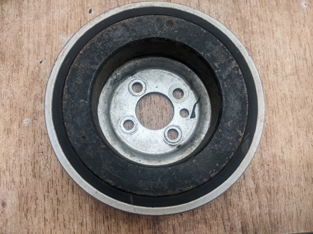 Демпфер колінвалу 06B105243F VAG