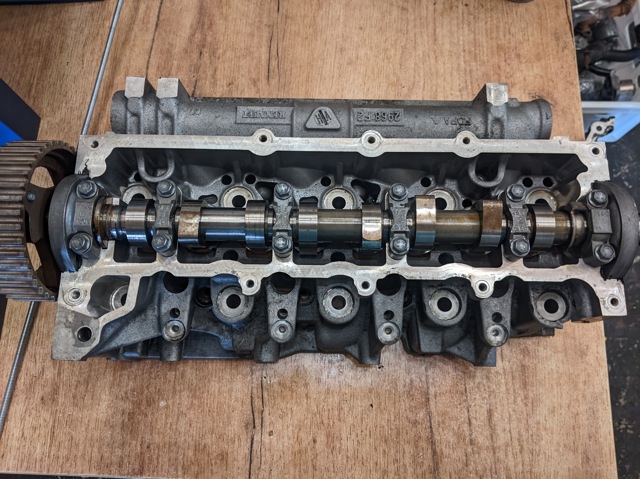 Головка циліндрів 110415795R RENAULT