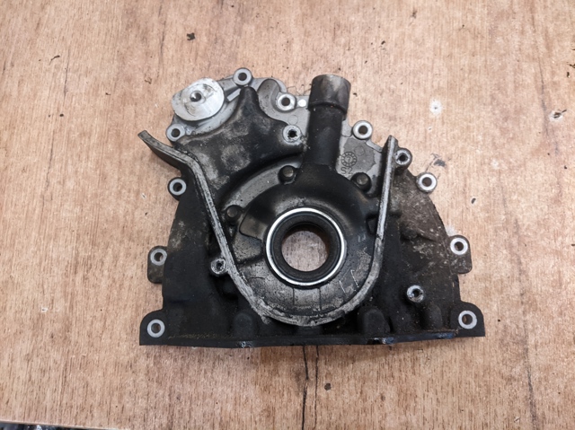 Маслонасос 1348651 LAND ROVER