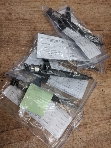 Форсунки електромагнітні 166005X00A NISSAN