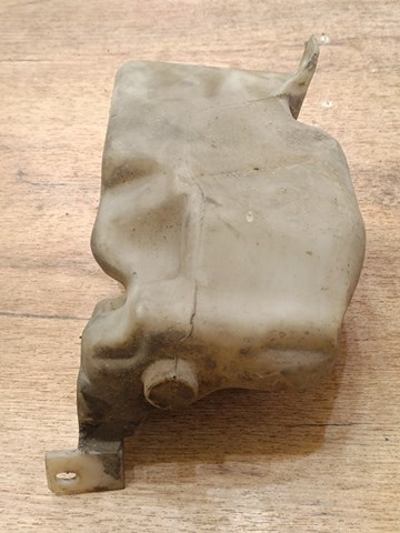 Бачок омивача лобового скла 1J0955453 VAG