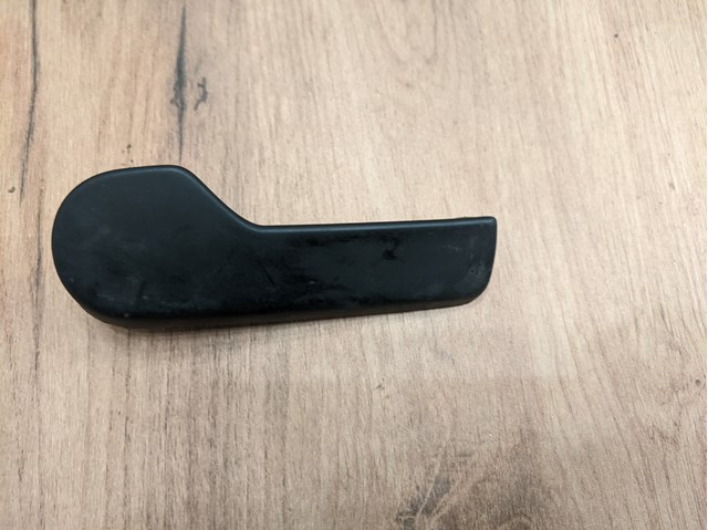 Ручка відкриття капота 1J1823533 VAG