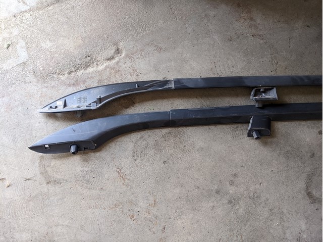 Рейлінг даху правий 1Z9860034 VAG