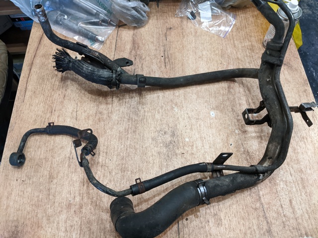 Патрубок системи охолодження 2563027000 HYUNDAI