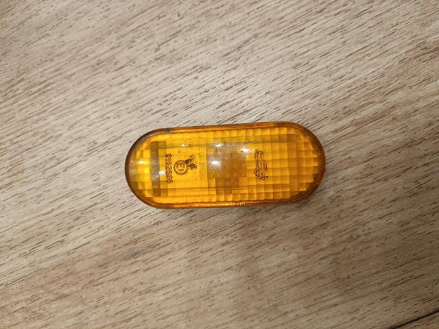 Повторювач повороту в крило 3A0949117A VAG
