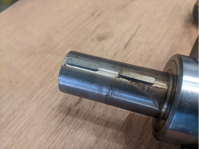 Шпонка коленвала 4884923AC CHRYSLER