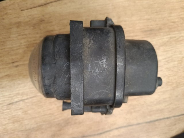 Туманка права 4B0941700 VAG