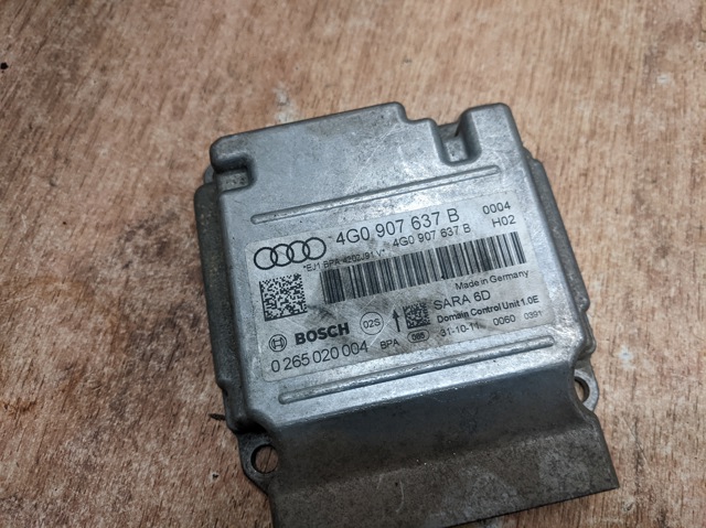 Датчик поперечного прискорення (ESP) 4G0907637B VAG