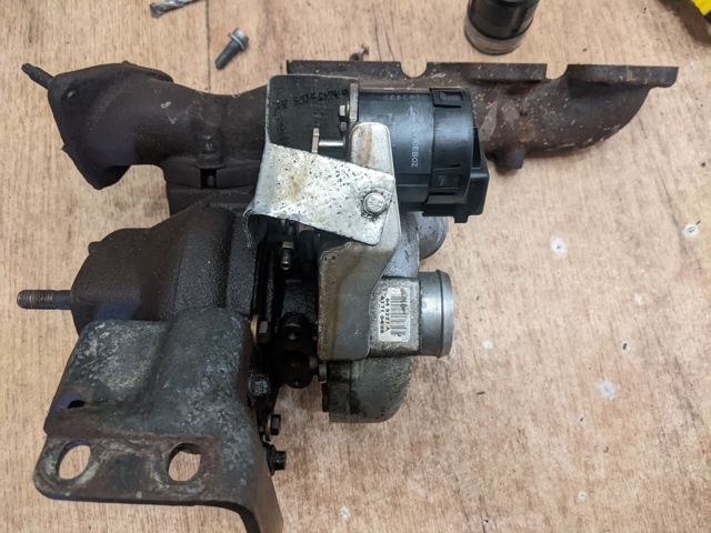 Турбіна 4H2Q6K682CJ LAND ROVER
