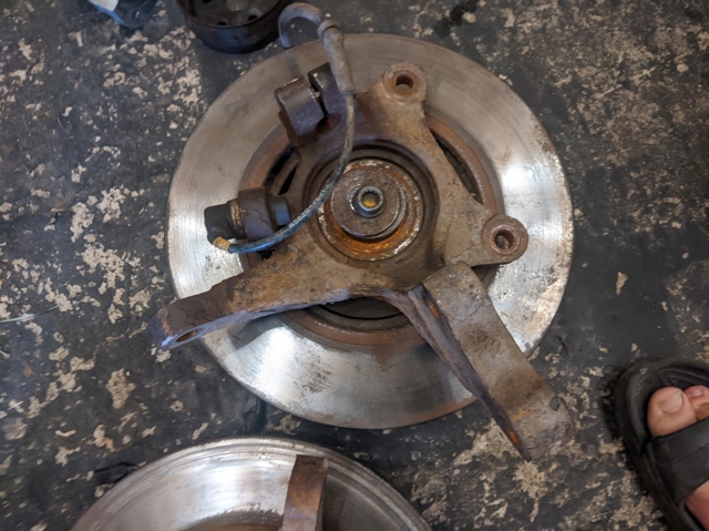 Вісь передня і поворотні кулаки 5171626110 HYUNDAI
