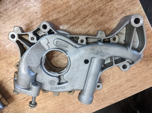 Маслонасос 7T4Z6600AA FORD