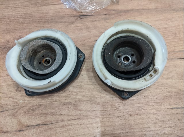 Підшипник опори амортизатора 8200585734 RENAULT